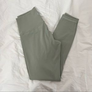 Sage green Lululemon wunder under leggings size 4